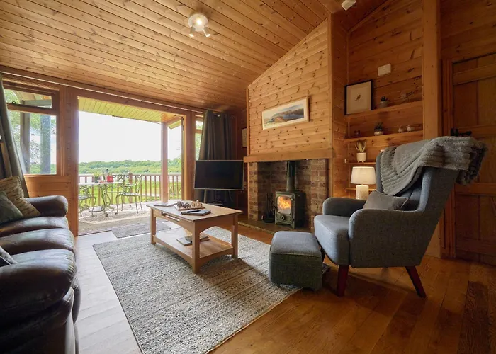 Egret Lodge With Hot-Tub